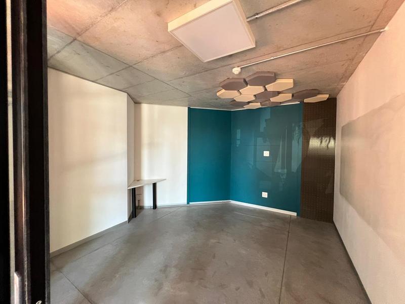 To Let commercial Property for Rent in Walmer Eastern Cape